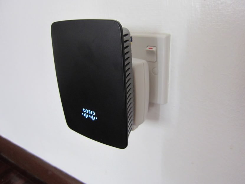 Cisco Linksys RE1000 Range Extender Review