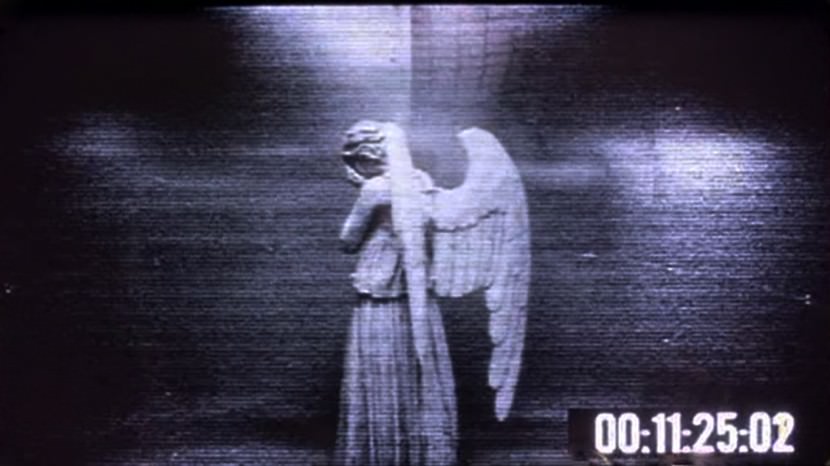 Weeping angel scary desktop wallpaper prank for Windows or macOS