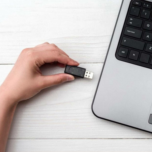 13 Free Portable OS For Old PC - Bootable Via USB Flash Drive