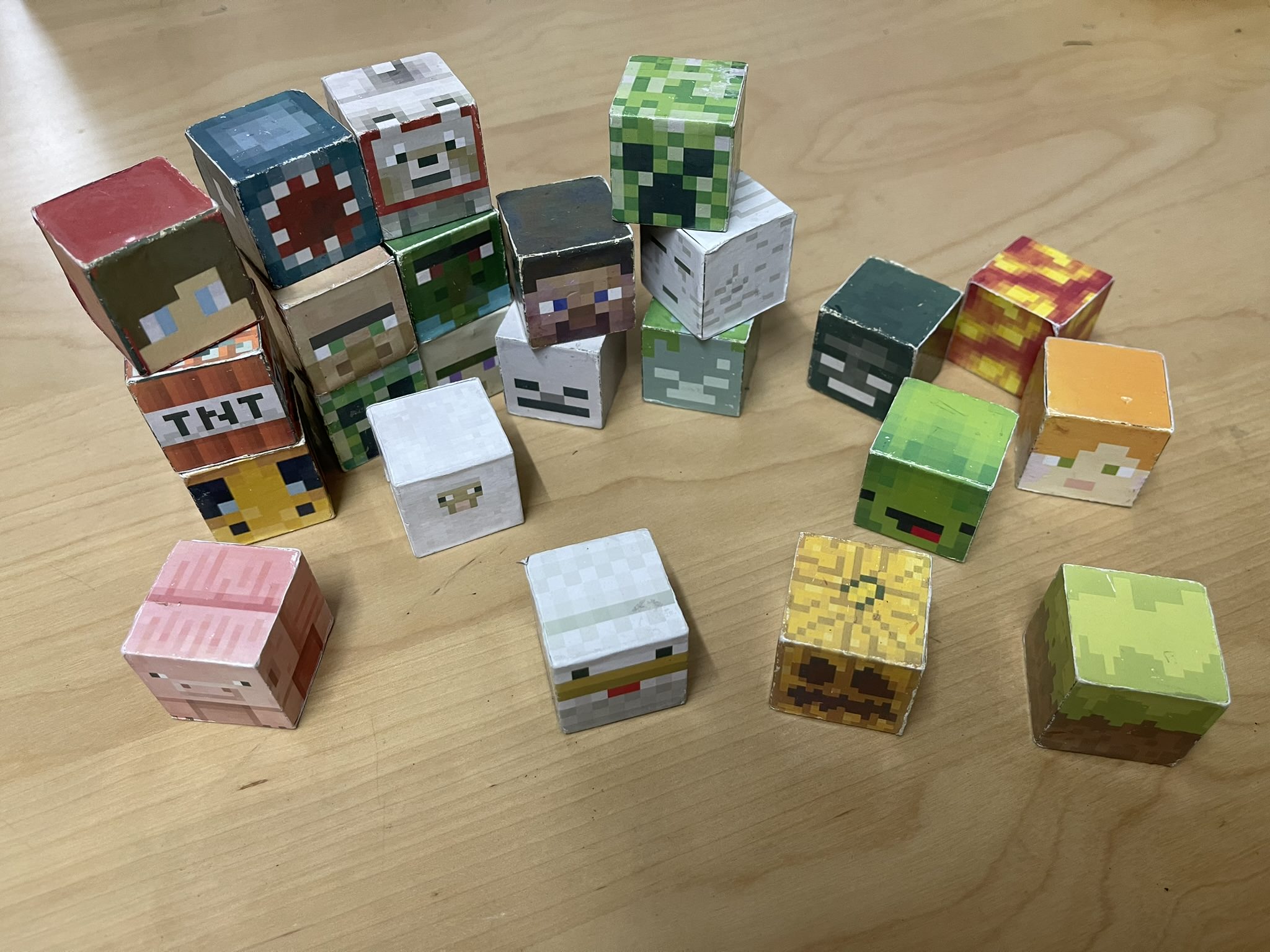 Free 24 Printable DIY Minecraft Cube Papercraft Templates Free 24 Printable DIY Minecraft Cube Papercraft Templates